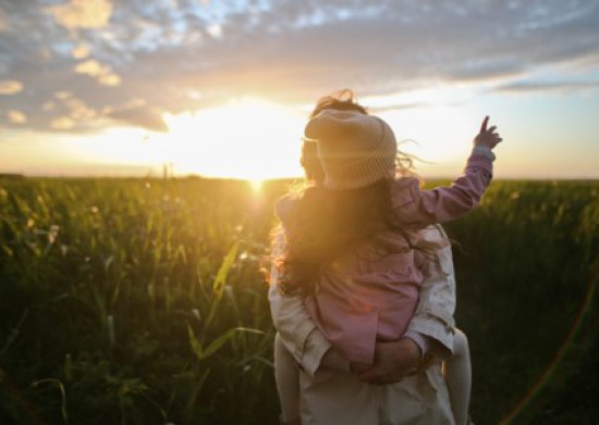FNV wil kinderarmoede voorkomen: Gemeenten doen hun best, maar het blijft bij pleisters plakken FNV wil kinderarmoede voorkomen: Gemeenten doen hun best, maar het blijft bij pleisters plakken